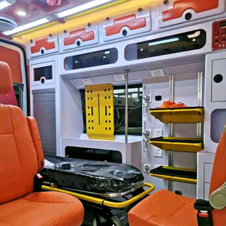 山丹长途救护车护送病人租赁价格
